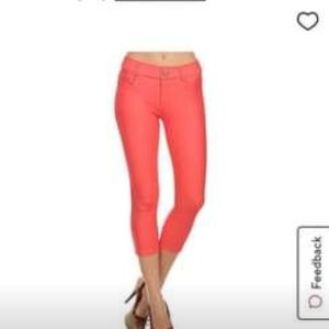 Women's size large capri pants